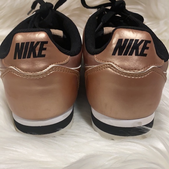 Nike rose gold cortez sneakers - Picture 3 of 10